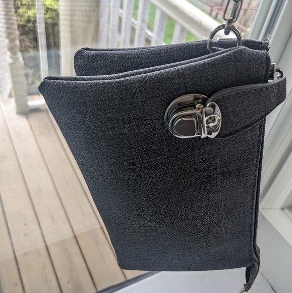 Caracol VEGAN TEXTURED LEATHER "GREY TWEED LOOK" CROSSBODY BAG WRISTLET … - Picture 15 of 15